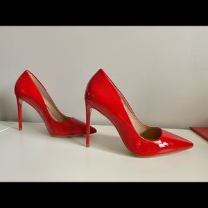 (BRAND NEW) STEVE MADDEN Red Stilettos 👠